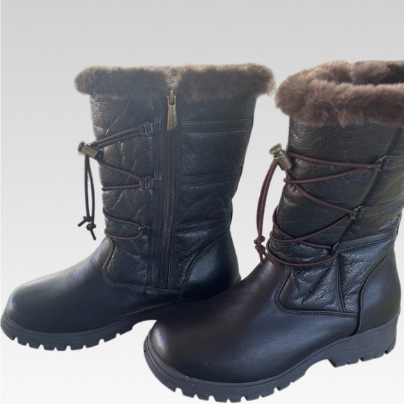 KHOMBU Women's dark  Brown Winter Boots size 7 BRAND NEW. - Picture 2 of 5